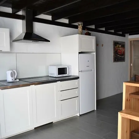 Apartamento Las Palmeras Nazaret Exterior photo