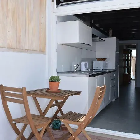 Apartamento Las Palmeras Nazaret Exterior photo
